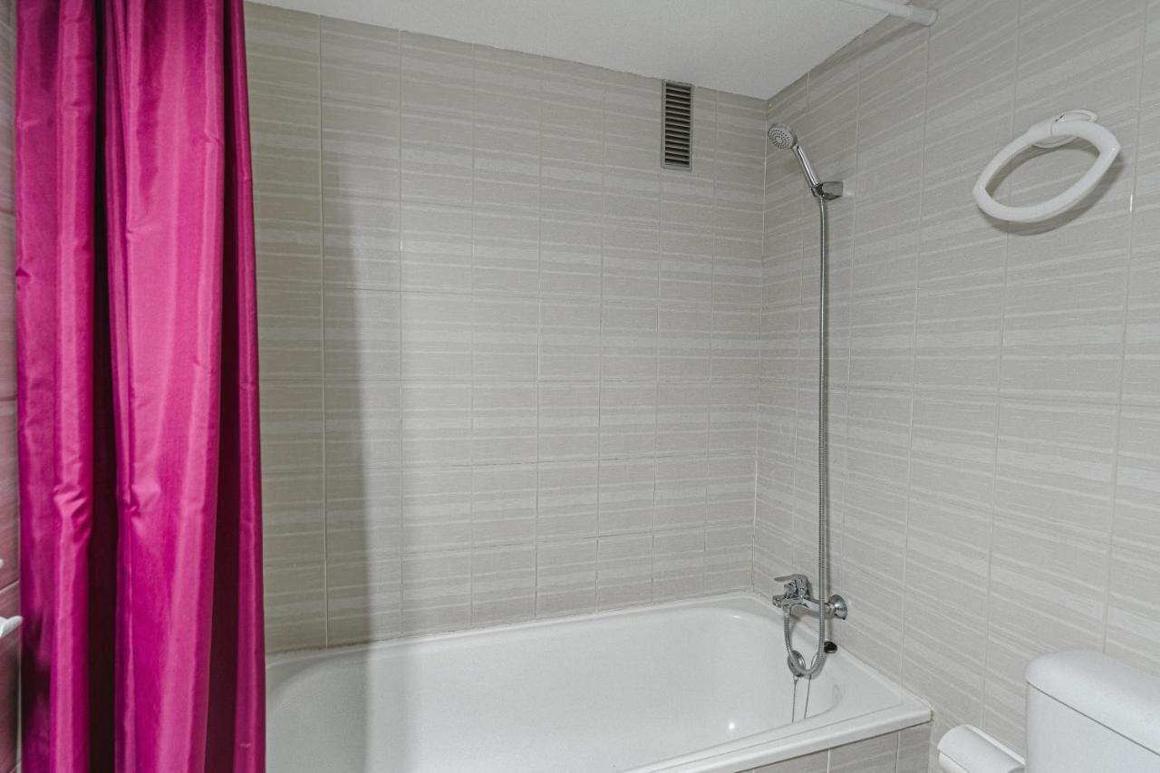 Family Apartment With 3 Bedrooms And Balcony Near Los Gigantes And Ocean 圣地亚哥港 外观 照片