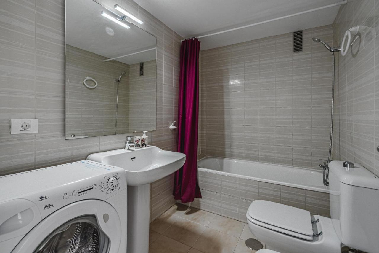 Family Apartment With 3 Bedrooms And Balcony Near Los Gigantes And Ocean 圣地亚哥港 外观 照片